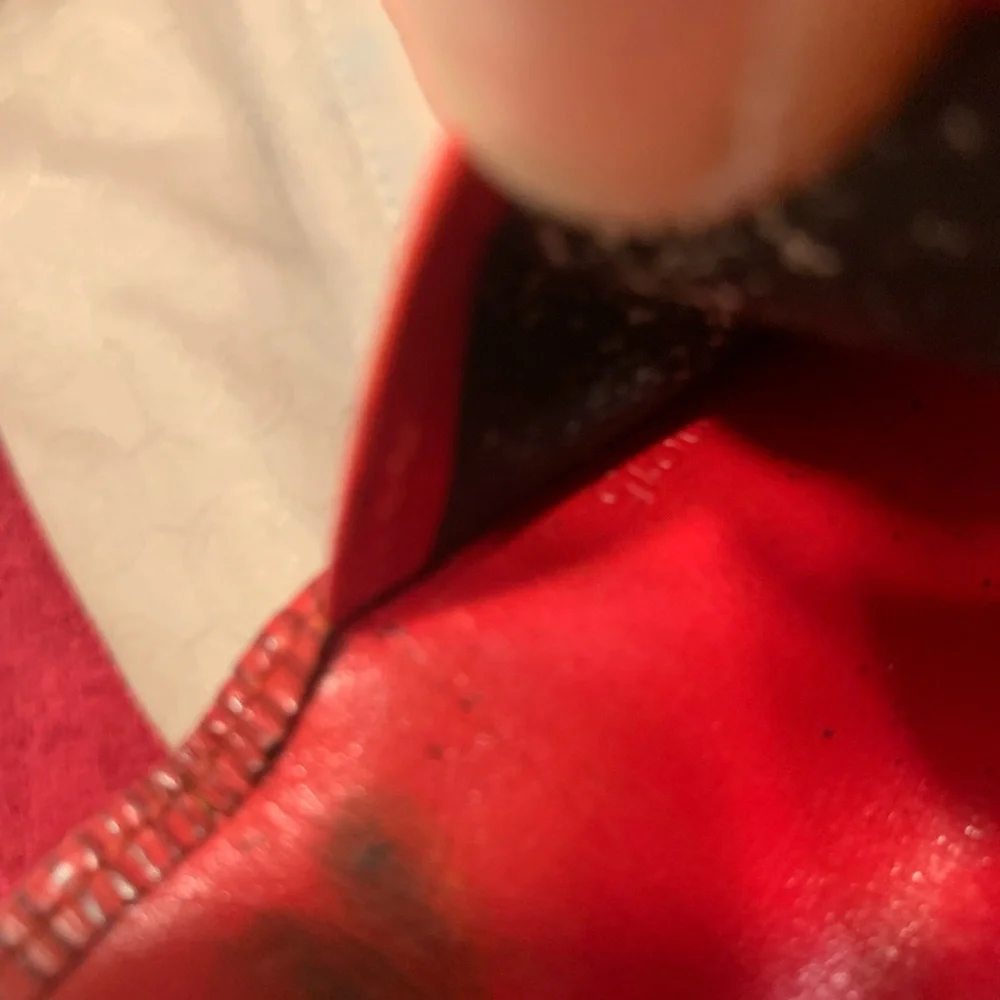 Louis VuittonRed Epi Leather 4 Key Holder CASE - Picture 11 of 12